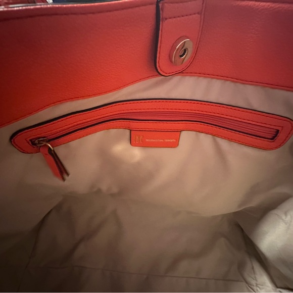 2PC set Stylish Black purse and Orange Women's Tote Bag - Picture 6 of 9